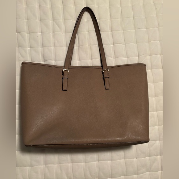 Michael Kors tan tote - Picture 5 of 6